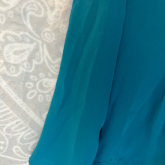 BEAUTIFUL AWESOME LITTLE TOP STUNNING TURQUOISE V NECK BUTTON DOWN EUC DETAILS M - Picture 14 of 15